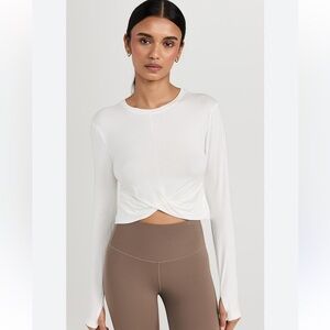 Splits 59 daisy long sleeve crop
